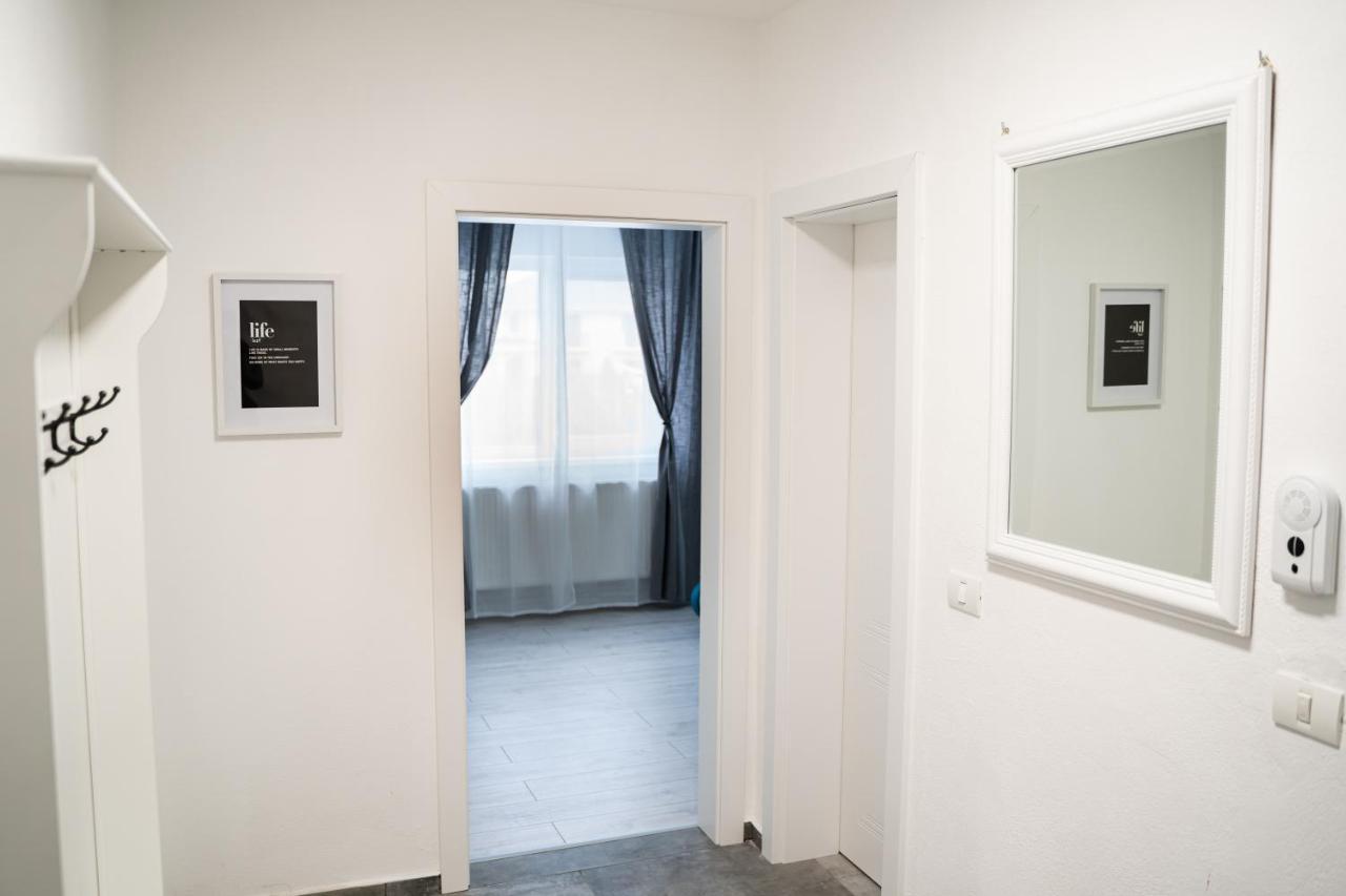 Cozy Apartment In Dumbravita Dumbravita  Экстерьер фото