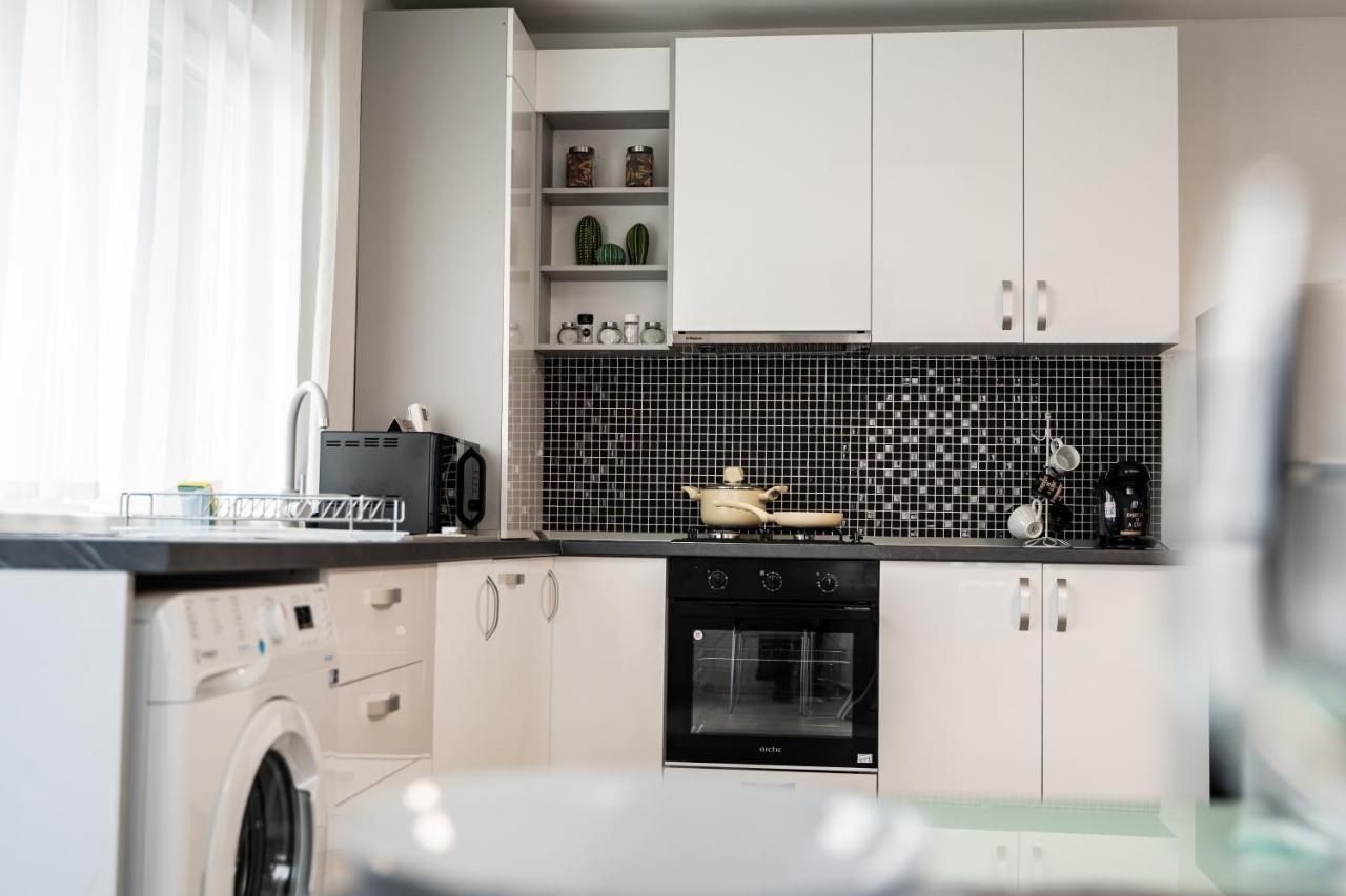 Cozy Apartment In Dumbravita Dumbravita  Экстерьер фото